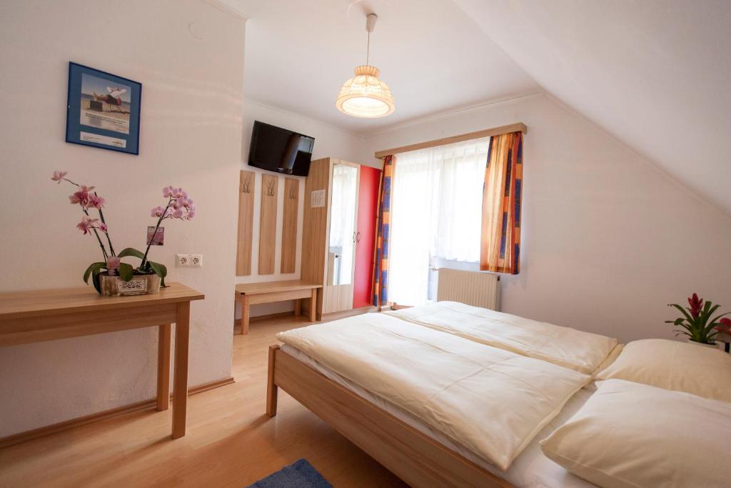 Moasterhaus Trialpark Salzstiegl Hotel Hirschegg  Kamer foto